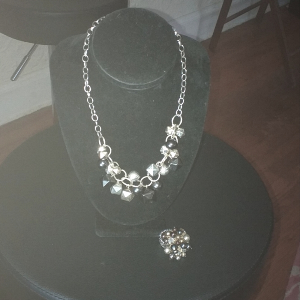 Chunky bobble necklace and ring set